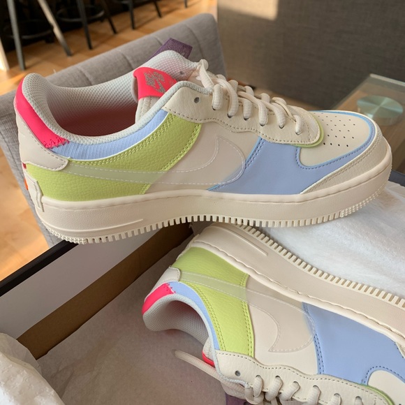 Shoes - Picture 4 of 5